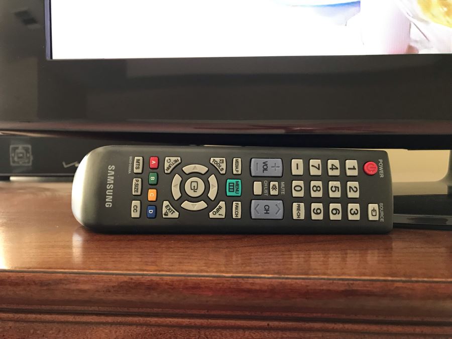 Samsung LCD 32' TV Model LN32D405E5D [Photo 6]