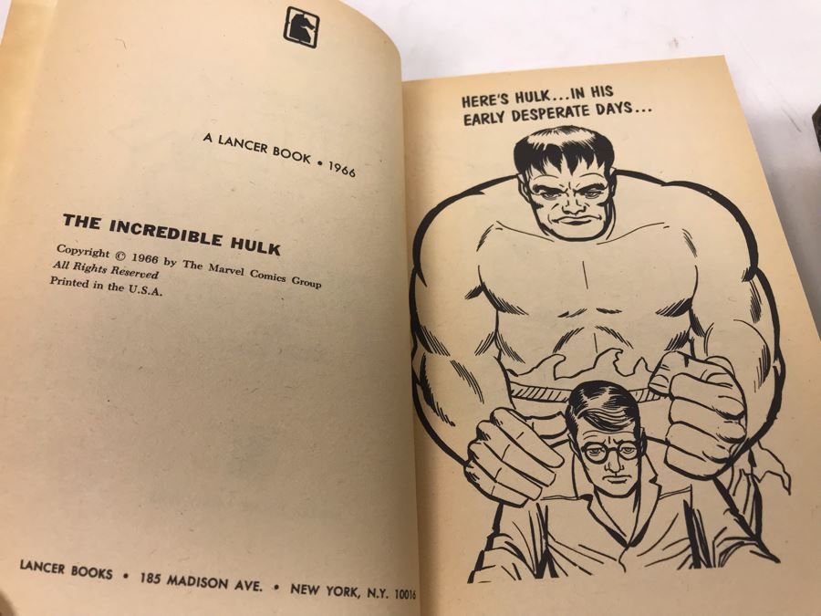 Set Of (3) Vintage Comic Paperback Books: No. 4 Batman Vs. The Penguin 1st Printing 1966, 1966 The Amazing Spider-Man Collector's Album And 1966 The Incredible Hulk Collector's Album [Photo 18]
