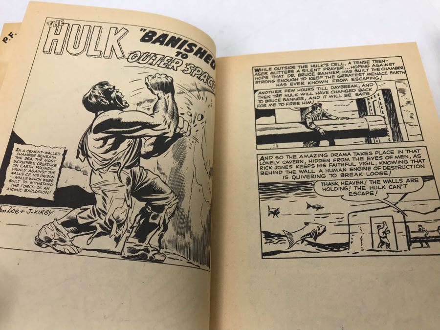 Set Of (3) Vintage Comic Paperback Books: No. 4 Batman Vs. The Penguin 1st Printing 1966, 1966 The Amazing Spider-Man Collector's Album And 1966 The Incredible Hulk Collector's Album [Photo 19]
