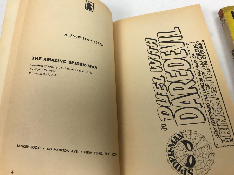 Set Of (3) Vintage Comic Paperback Books: No. 4 Batman Vs. The Penguin 1st Printing 1966, 1966 The Amazing Spider-Man Collector's Album And 1966 The Incredible Hulk Collector's Album [Photo 13]
