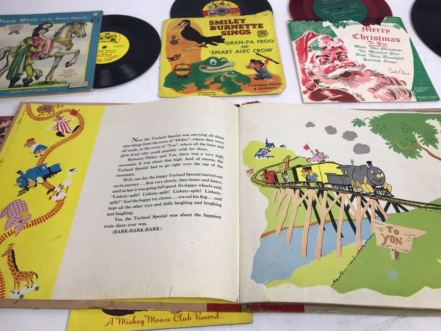 Collection Of Vintage Childrens Records: The Little Engine That Could, Walt Disney's Cinderella, Snow White And The Seven Dwarfs - See Photos [Photo 5]