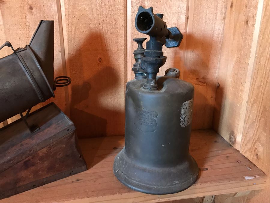 Vintage 1921 Clayton & Lambert Mfg Co Blowtorch And Antique Bellows Bee Smoker [Photo 9]