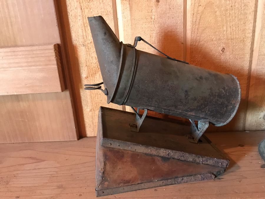 Vintage 1921 Clayton & Lambert Mfg Co Blowtorch And Antique Bellows Bee Smoker [Photo 3]