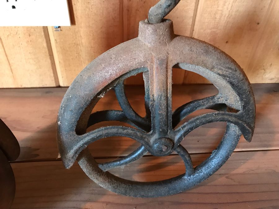 Vintage Myers O.K. 298 Cast Iron And Wood Hay Barn Farm Pulley And Industrial Metal Pulley [Photo 6]