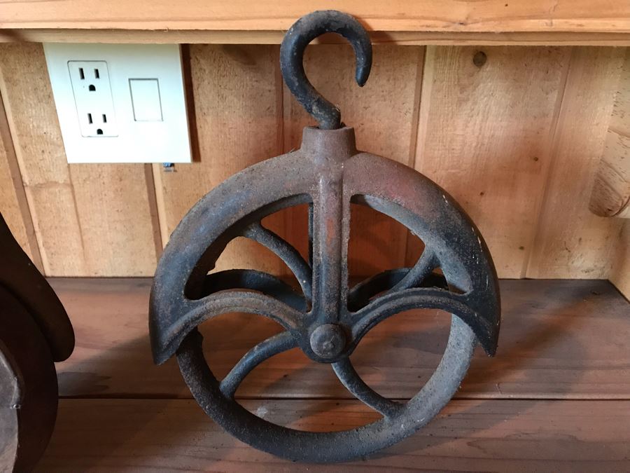 Vintage Myers O.K. 298 Cast Iron And Wood Hay Barn Farm Pulley And Industrial Metal Pulley [Photo 7]