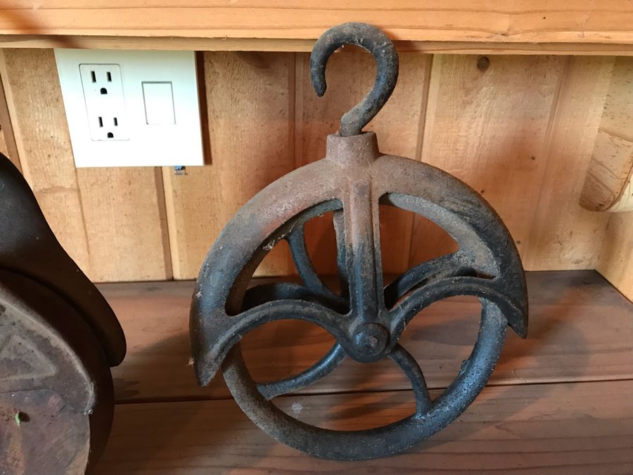 Vintage Myers O.K. 298 Cast Iron And Wood Hay Barn Farm Pulley And Industrial Metal Pulley [Photo 5]