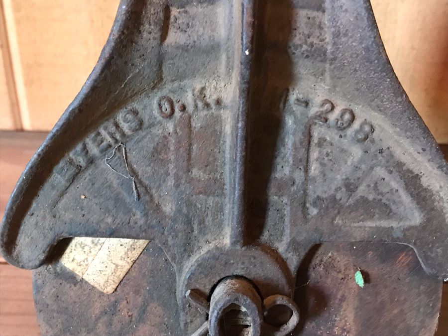 Vintage Myers O.K. 298 Cast Iron And Wood Hay Barn Farm Pulley And Industrial Metal Pulley [Photo 3]