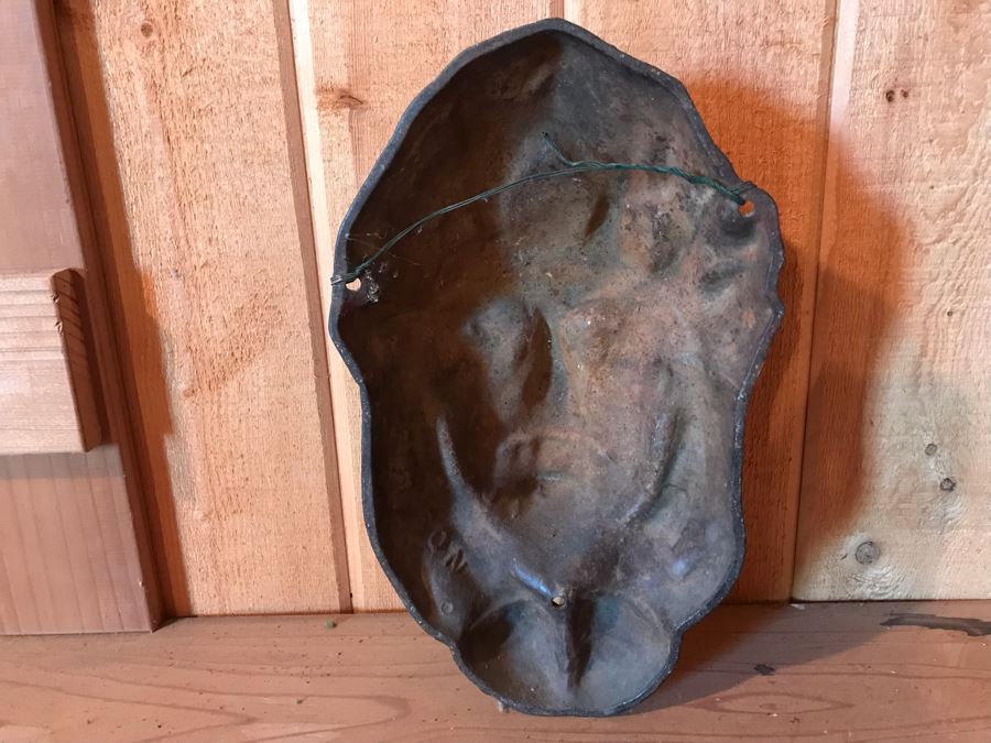 Antique 1919 Cast Iron Native American Indian Head Relief Wall Sculpture Hand Painted 103 [Photo 12]
