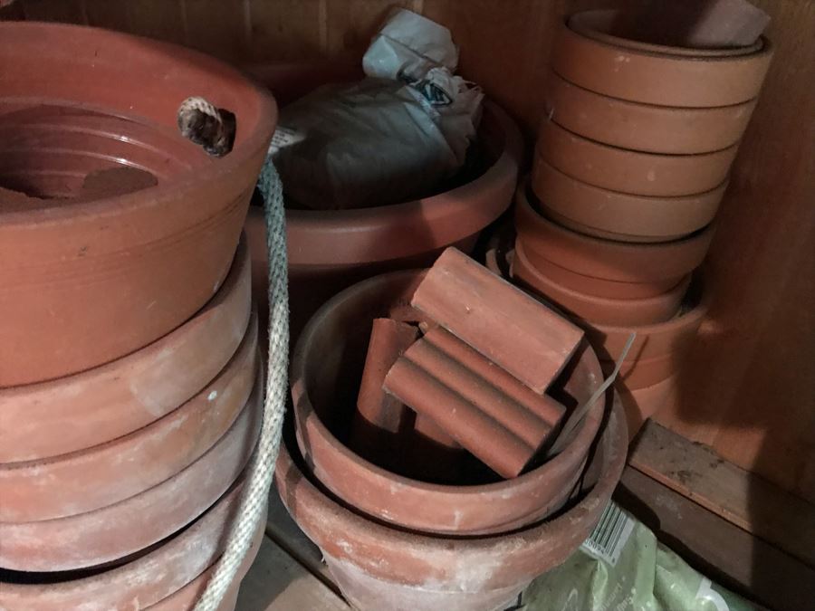 Clay Plant Pots Lot With Glazed Pot [Photo 4]