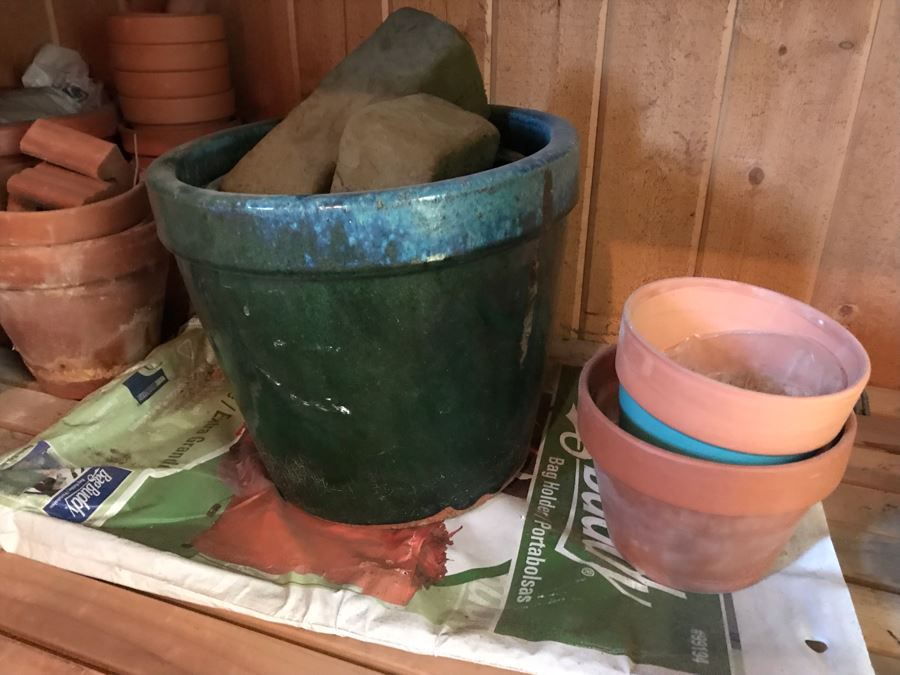 Clay Plant Pots Lot With Glazed Pot [Photo 2]