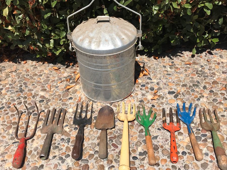 Vintage Gardening Tools Lot With Various Colored Handles And Small Galvanized Can [Photo 3]