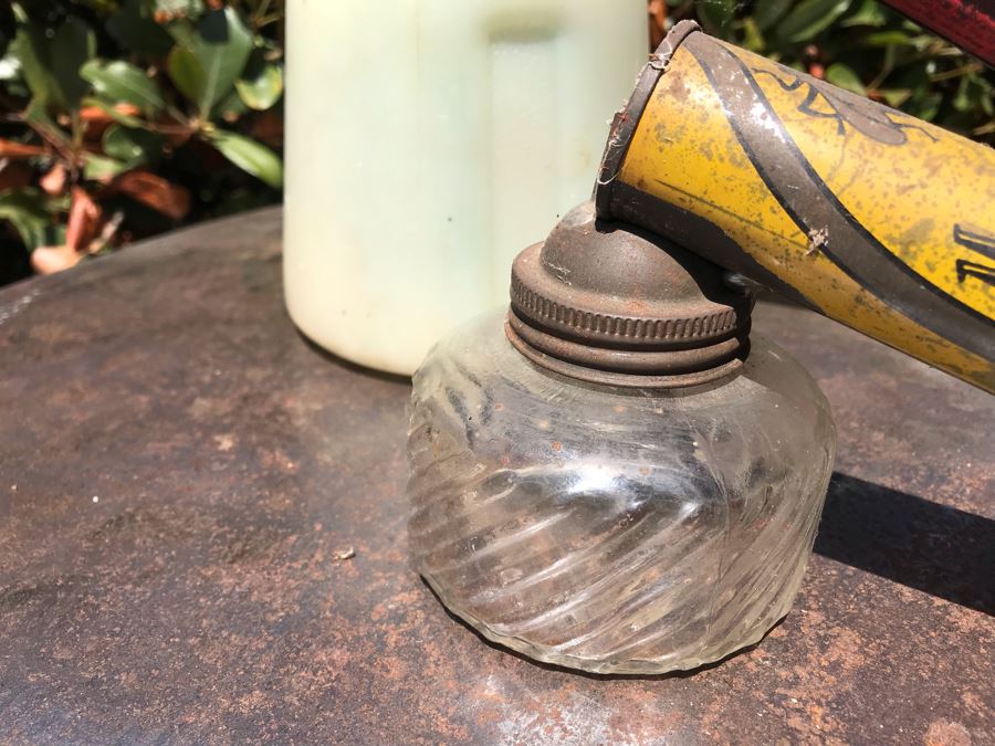 Collection Of (3) Vintage Bug Spray Guns - Two With Glass Bottles [Photo 10]