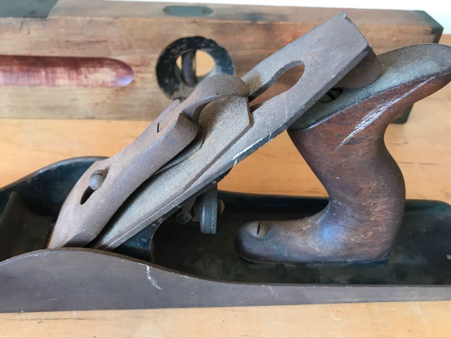 Antique Stanley Rule & Level Co Level With 1908 Patent, Vintage Wood Hand Plane, Pair Of Vintage Perfect Handle Screwdrivers Tools From H. D. Smith & Co And Old Tool [Photo 13]
