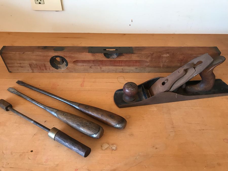 Antique Stanley Rule & Level Co Level With 1908 Patent, Vintage Wood Hand Plane, Pair Of Vintage Perfect Handle Screwdrivers Tools From H. D. Smith & Co And Old Tool [Photo 3]