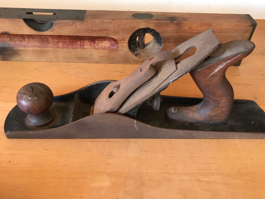 Antique Stanley Rule & Level Co Level With 1908 Patent, Vintage Wood Hand Plane, Pair Of Vintage Perfect Handle Screwdrivers Tools From H. D. Smith & Co And Old Tool [Photo 11]