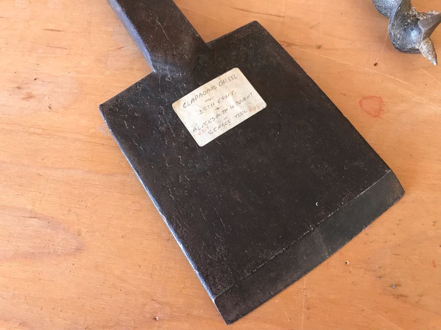 Antique 19th Century Clapboard Chisel Blacksmith Wrought Iron Tool And Antique Wooden-Handled Corkscrew Drill [Photo 7]