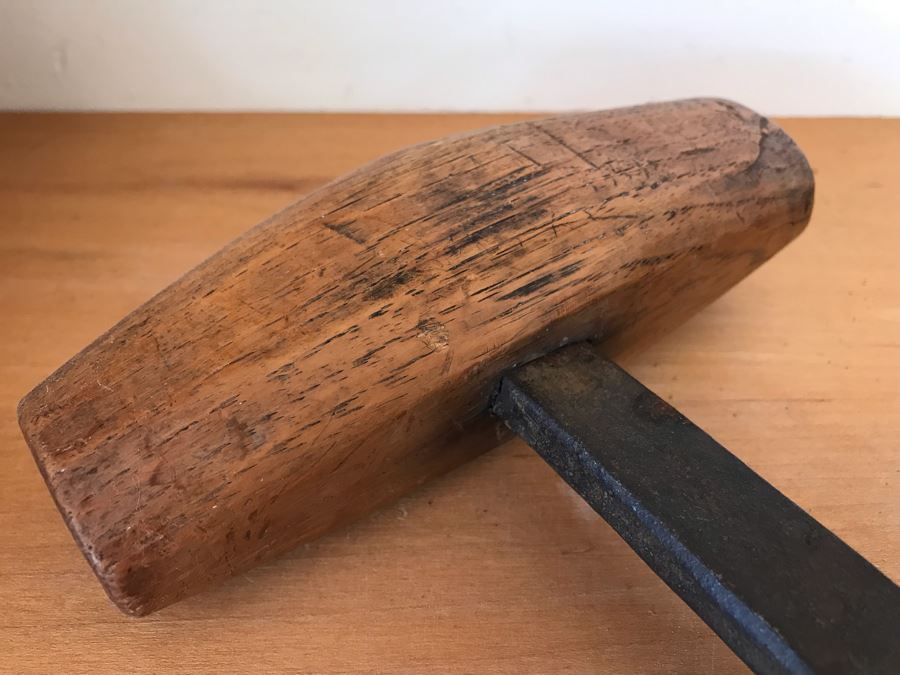 Antique 19th Century Clapboard Chisel Blacksmith Wrought Iron Tool And Antique Wooden-Handled Corkscrew Drill [Photo 9]