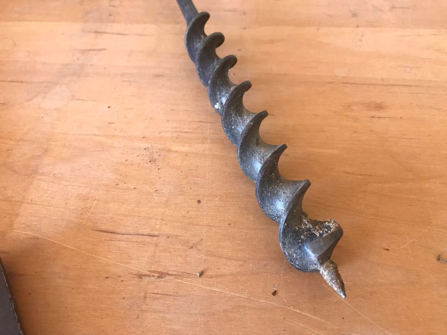 Antique 19th Century Clapboard Chisel Blacksmith Wrought Iron Tool And Antique Wooden-Handled Corkscrew Drill [Photo 11]