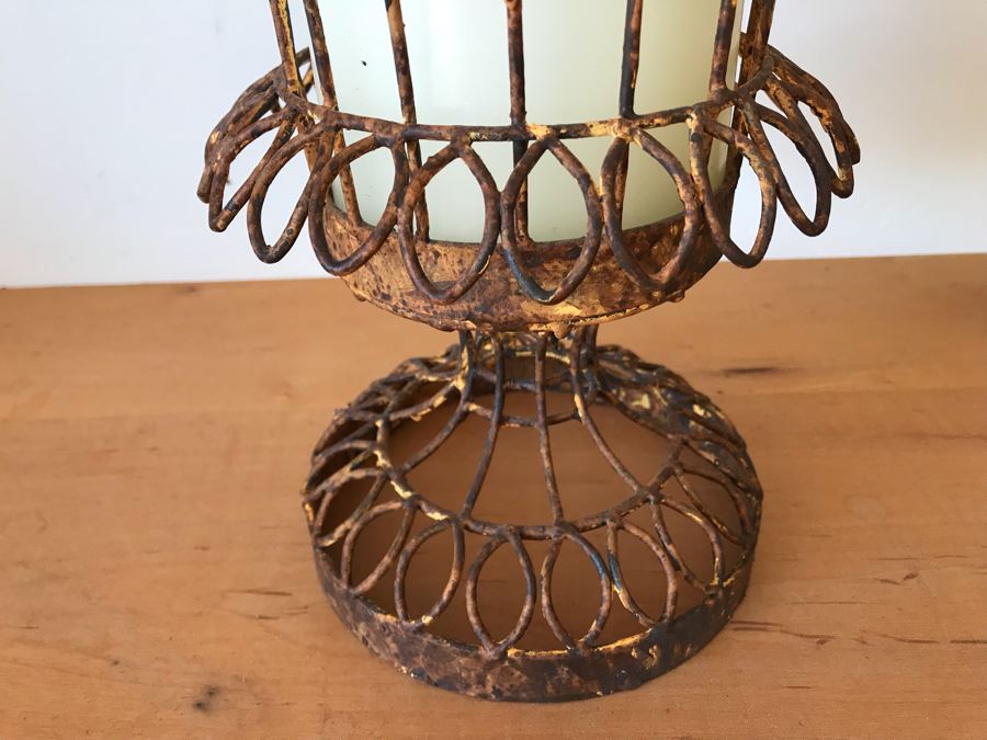 Vintage Metal Footed Candle Holder [Photo 5]