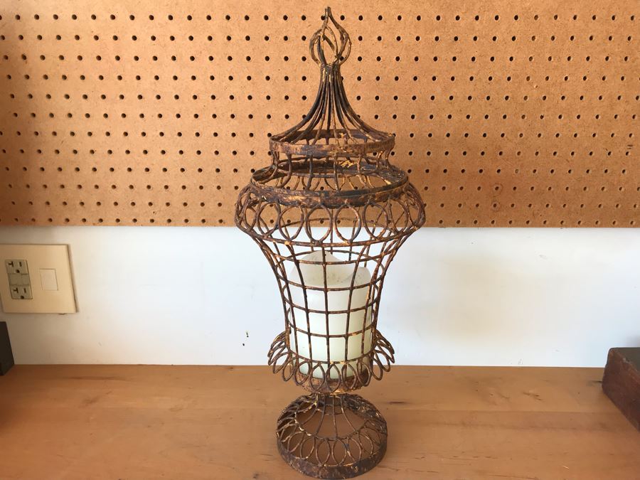 Vintage Metal Footed Candle Holder [Photo 1]