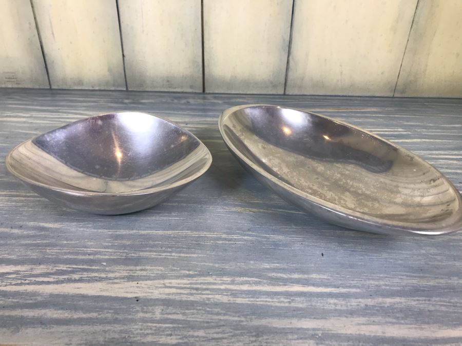 Pair Of Silver Metal Nambe Bowls 579 And 505 [Photo 3]