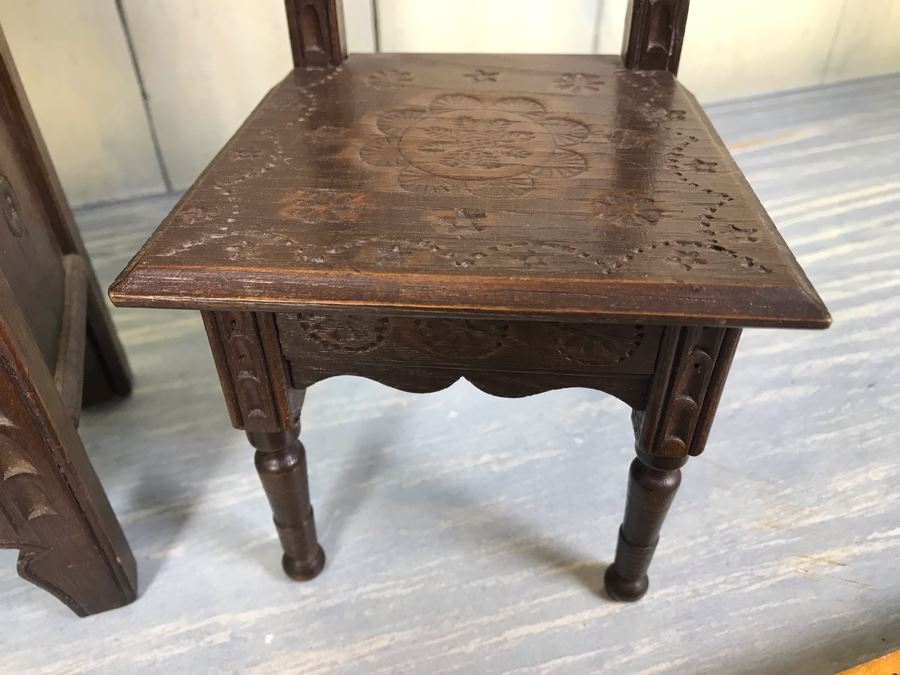 Pair Of Intricately Hand Carved Wooden Doll Furniture Chair And Cupboard Plus Wooden Box [Photo 8]
