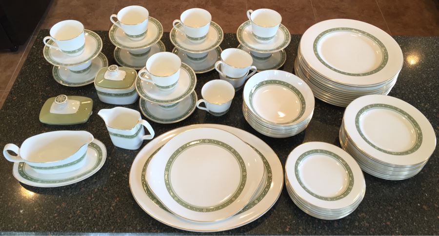 Elegant Royal Doulton English Fine Bone China Set Service Rondelay H5004 Pattern [Photo 10]