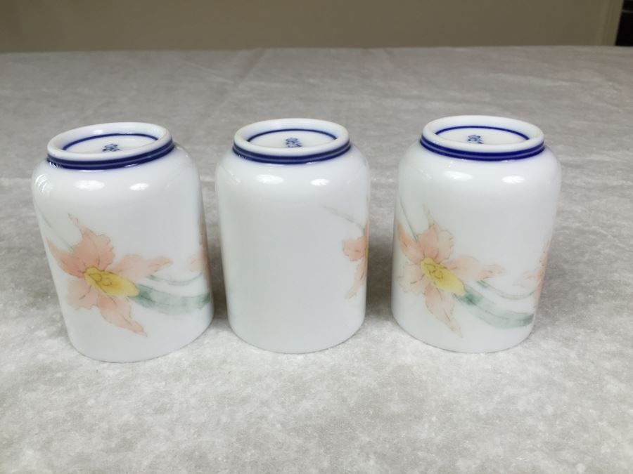 Signed Asian Teapot With (3) Cups [Photo 9]