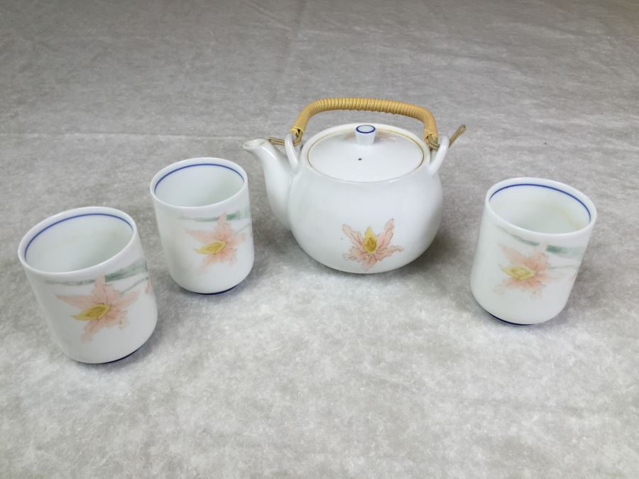 Signed Asian Teapot With (3) Cups [Photo 2]