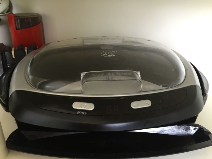 Just Added - (2) Shelves Of Kitchen Appliances And Items Including Braun Coffee Grinder, Cuisinart Chopper, Chefs Choice Knife Sharpener, George Forman Grill, Crock Pots - See Photos [Photo 7]