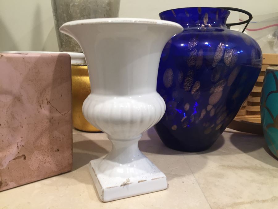 Just Added - Huge Flower Pot, Basket, Home Decor Lot - See Photos [Photo 4]