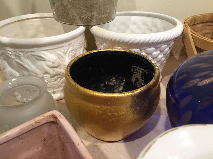 Just Added - Huge Flower Pot, Basket, Home Decor Lot - See Photos [Photo 5]