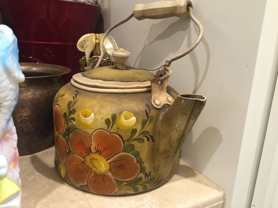 Just Added - Huge Flower Pot, Basket, Home Decor Lot - See Photos [Photo 29]