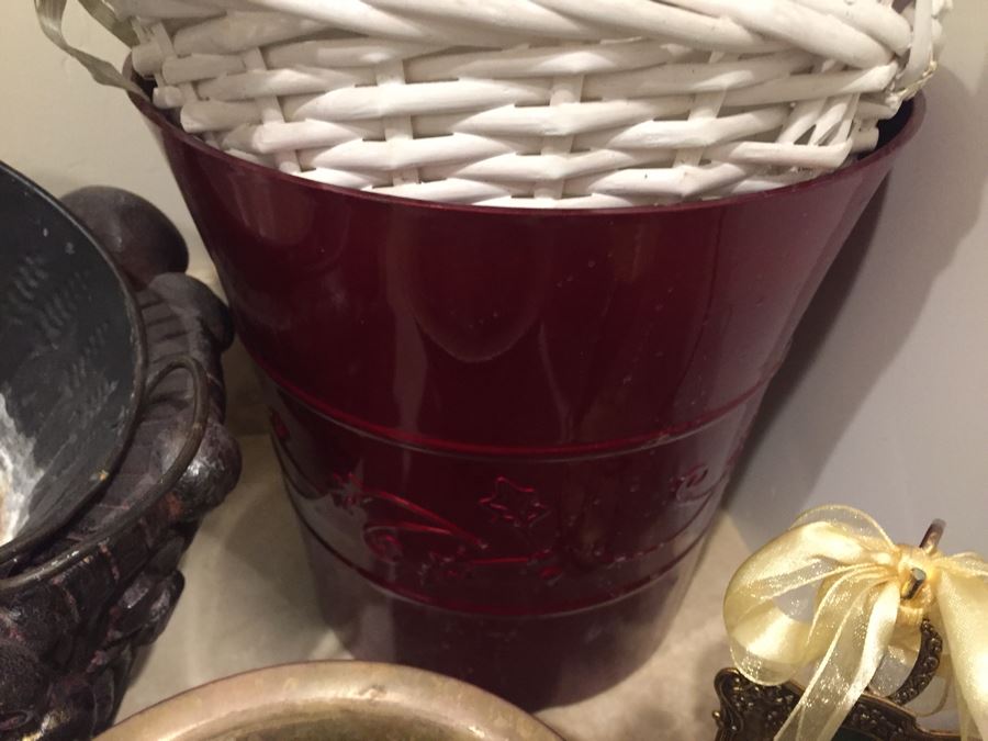 Just Added - Huge Flower Pot, Basket, Home Decor Lot - See Photos [Photo 26]