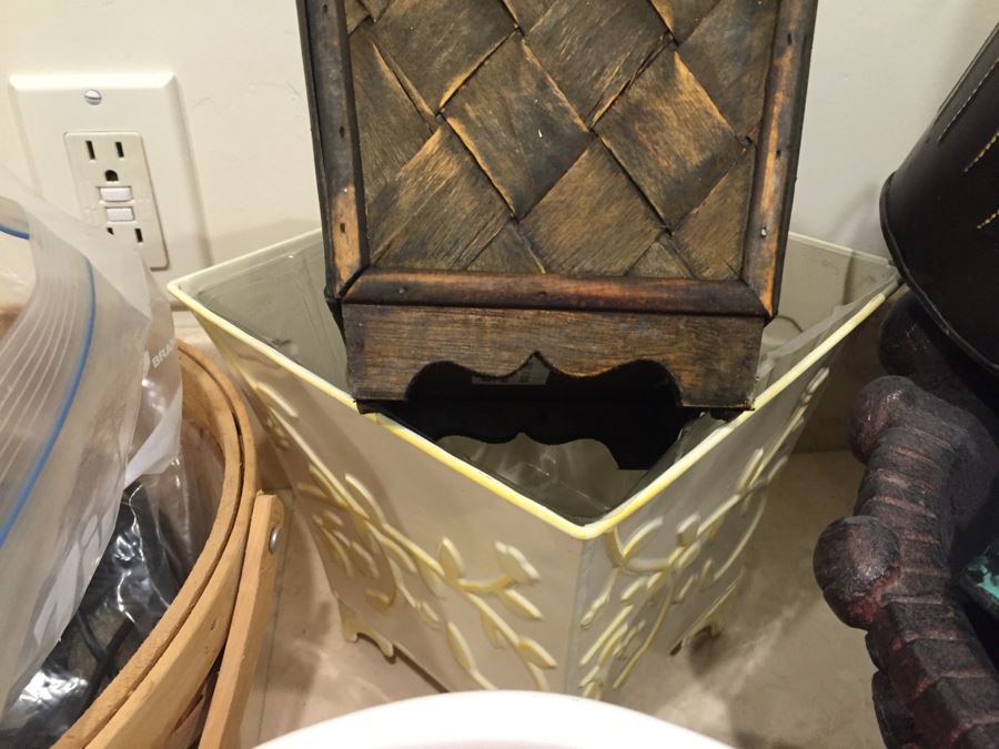 Just Added - Huge Flower Pot, Basket, Home Decor Lot - See Photos [Photo 15]