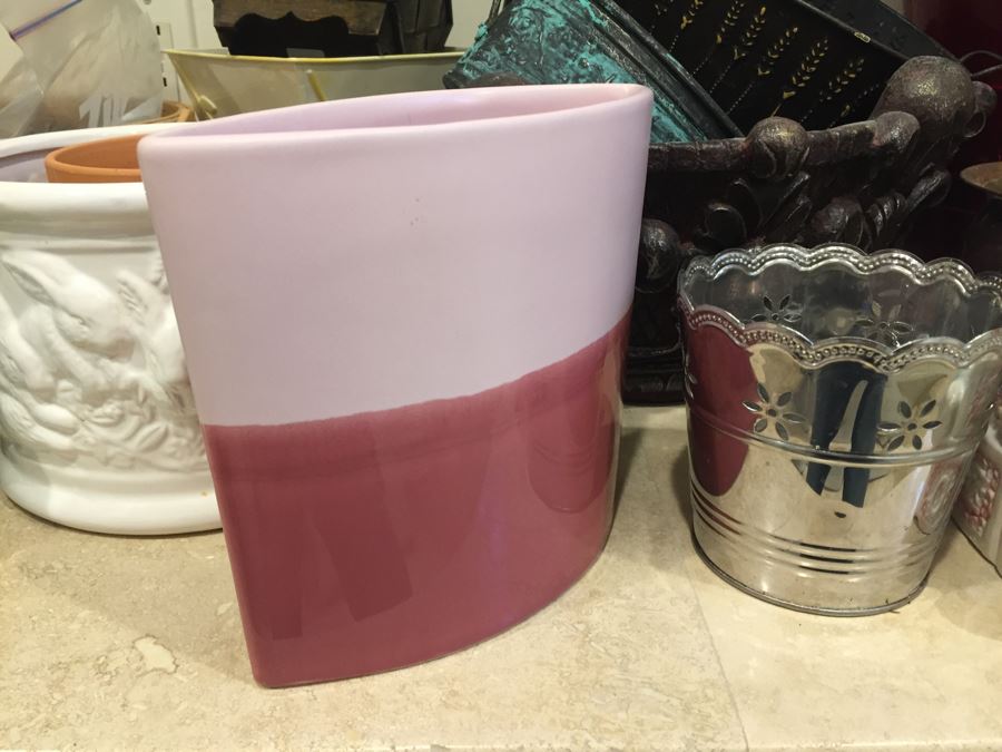 Just Added - Huge Flower Pot, Basket, Home Decor Lot - See Photos [Photo 17]