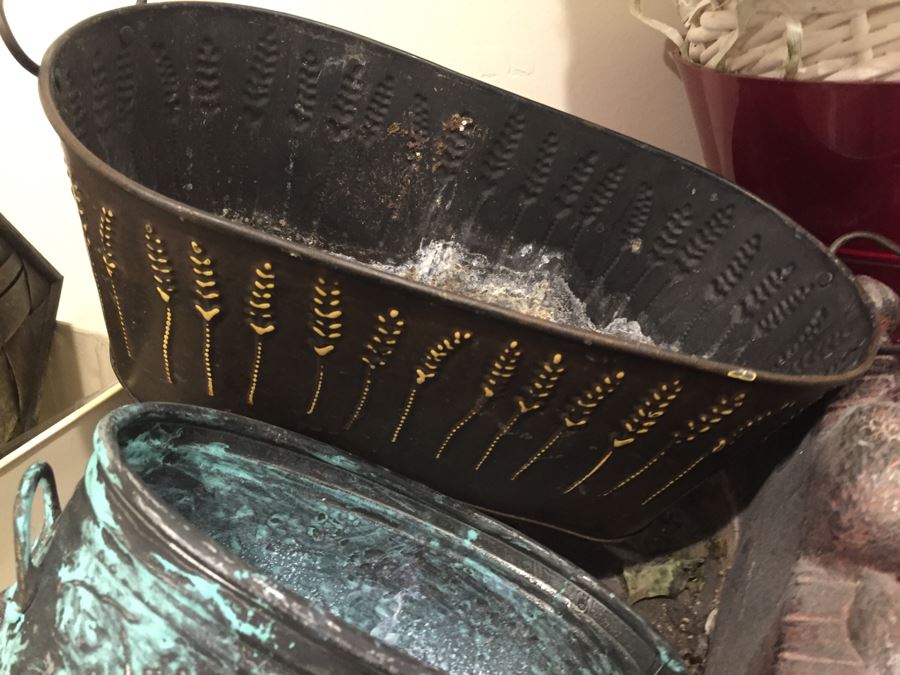 Just Added - Huge Flower Pot, Basket, Home Decor Lot - See Photos [Photo 23]