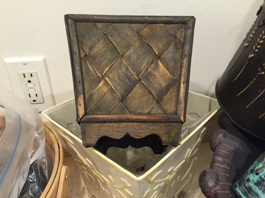 Just Added - Huge Flower Pot, Basket, Home Decor Lot - See Photos [Photo 16]