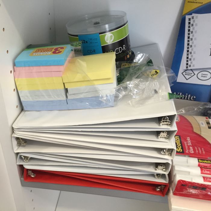 Just Added - Huge Office Supplies Lot With Pens, Envelopes, Printer Paper, Notepads, Binders, Folders, Post-It Notes, Glue Sticks - See Photos [Photo 9]