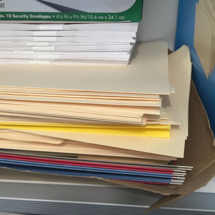 Just Added - Huge Office Supplies Lot With Pens, Envelopes, Printer Paper, Notepads, Binders, Folders, Post-It Notes, Glue Sticks - See Photos [Photo 7]