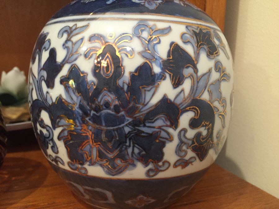 Just Added - Home Decor Lot With Crystal Egg, LENOX Vase, Japanese Vase, Candle Holders - See Photos [Photo 17]