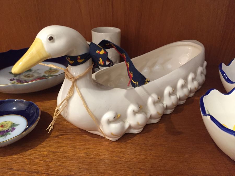 Just Added - Home Decor Lot With Crystal Egg, LENOX Vase, Japanese Vase, Candle Holders - See Photos [Photo 5]