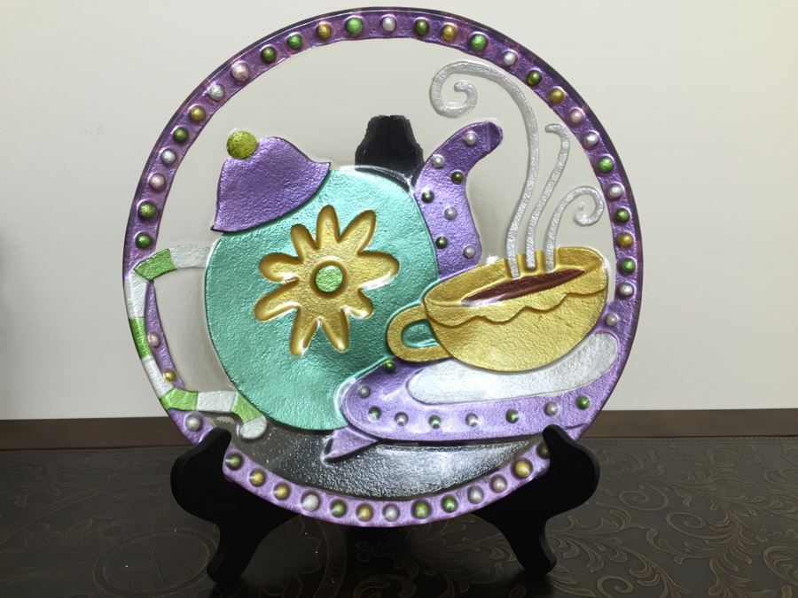 Just Added - Home Decor Lot With Various Handpainted Plates, Nepalese Tibetan Brass Filigree Birds With Inlayed Coral And Turquoise, Hand-Blown Glass Plate, Metal Basket (One Of The Small Bird Figurines Has Chip) - See Photos [Photo 17]