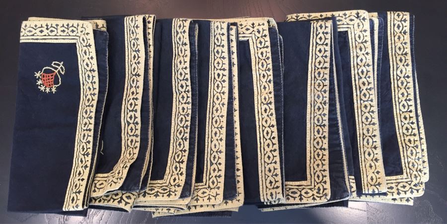 Just Added - Stunning Embroidered Roses Tablecloth And Black Galleria Gultex Embroidered Tablecloth With Matching Placemats [Photo 16]