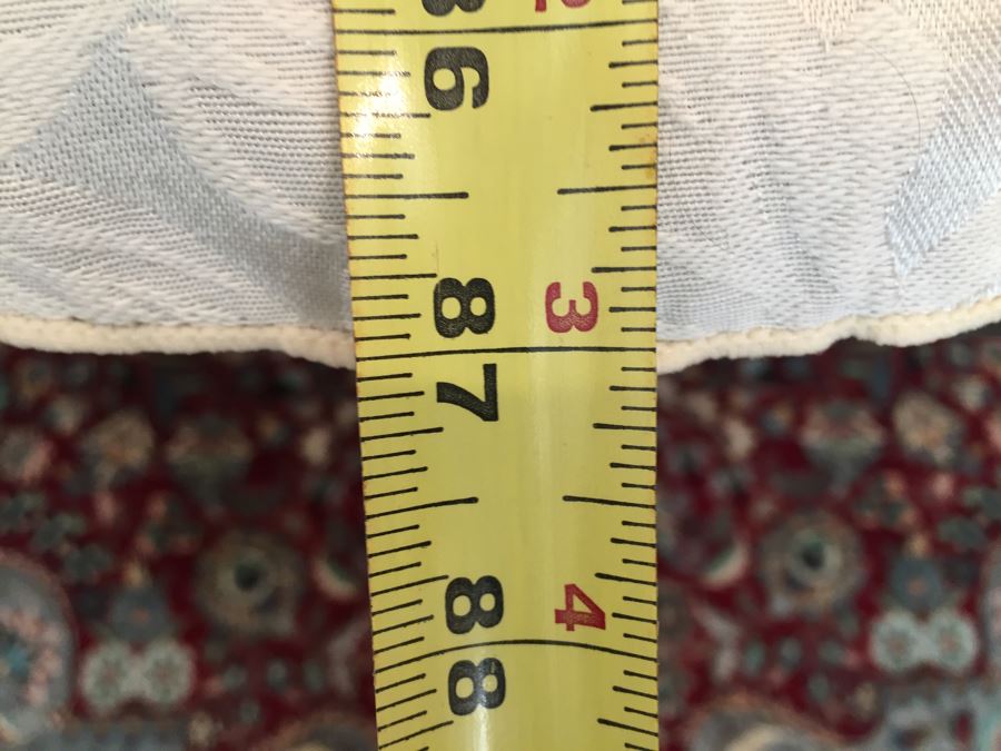 Just Added - Set Of (3) Tablecloths Includes LENOX Tablecloth With Matching Placemats [Photo 26]