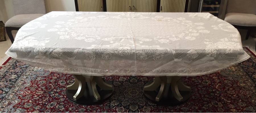 Just Added - Set Of (3) Tablecloths Includes LENOX Tablecloth With Matching Placemats [Photo 15]