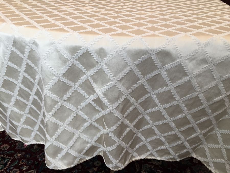Just Added Set Of (3) Tablecloths Includes LENOX Tablecloth With