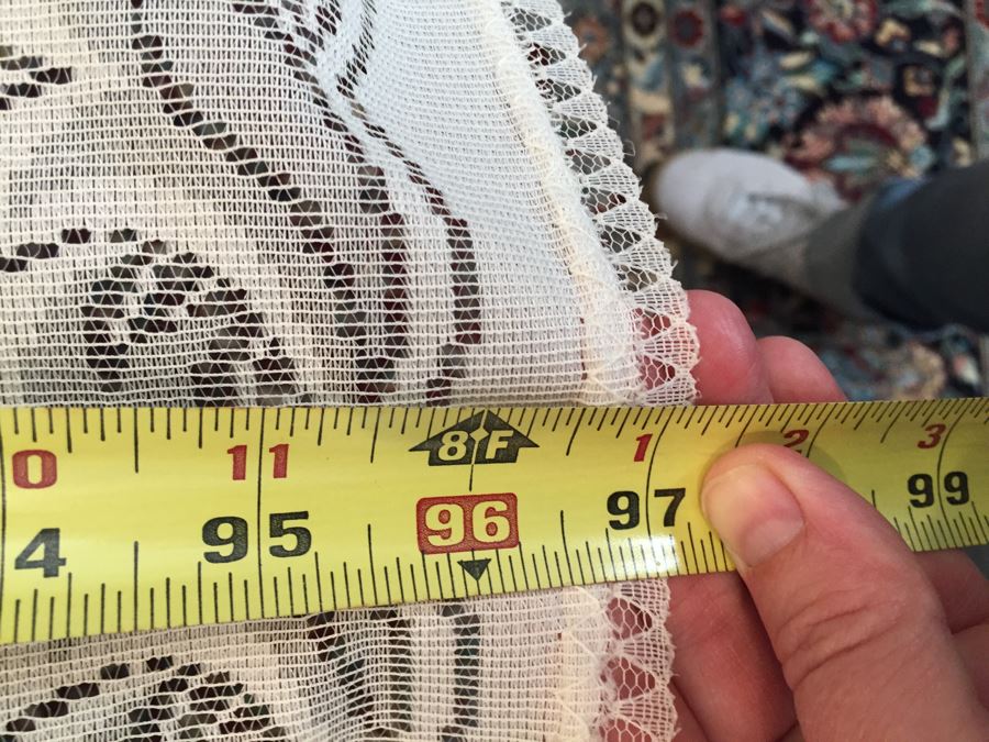 Just Added - Set Of (3) Tablecloths Includes LENOX Tablecloth With Matching Placemats [Photo 23]