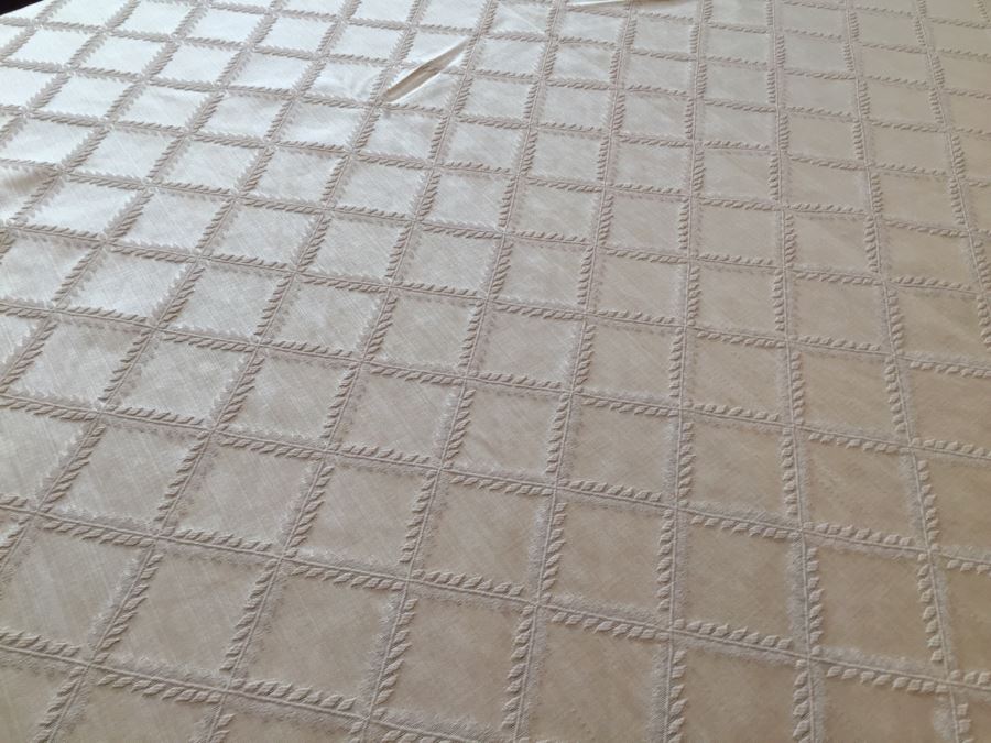 Just Added Set Of (3) Tablecloths Includes LENOX Tablecloth With