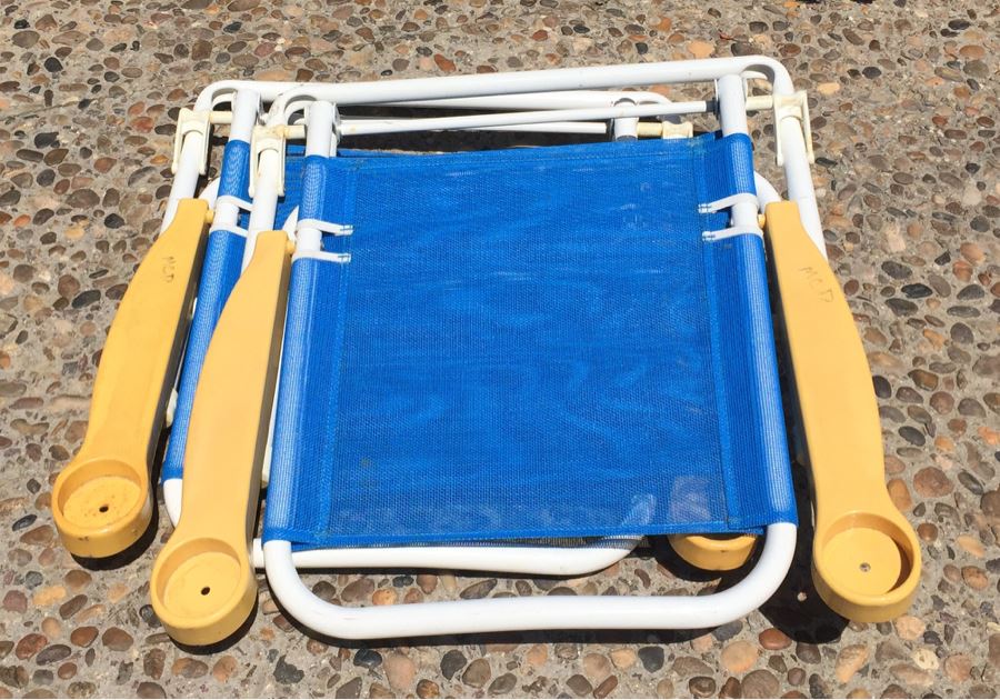 Beach Chair Lot [Photo 11]